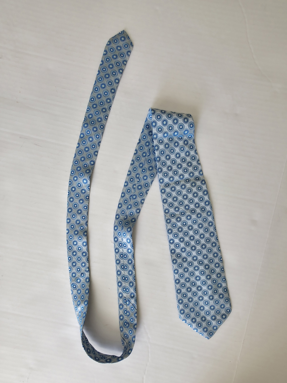 Hugo Boss Men's sky blue geometric pattern Tie Classic Necktie made In Italy